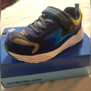 Stride Rite Cosmic Shoe